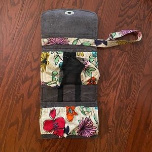 LILLYBIT uptown diaper clutch in floral NWOT